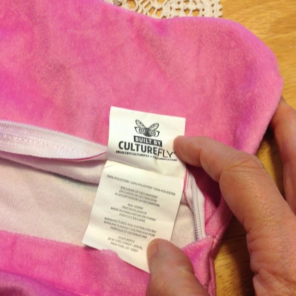 L.O.L. Surprise! Pillow Cover, MGA pink and black - Picture 5 of 6